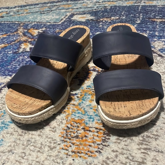 easy street - Maryann Women’s Black Slip-On Wedge Sandals | Size 8W - Picture 3 of 12